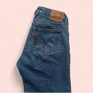 Levi’s Low Loose Jeans